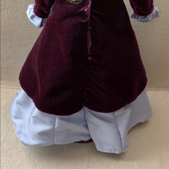 Orient Express Porcelain Collector’s Doll - Picture 6 of 8